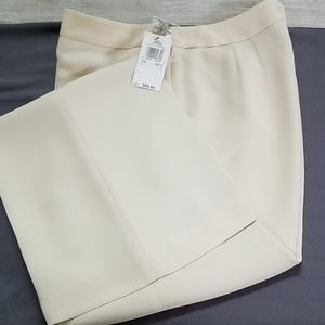 Beautiful Ann Klein Pants - Spring or Summer Style